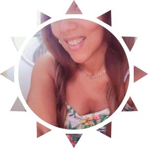 Meet your Posher, Gloria